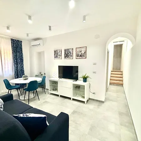 Perla Marina דירה טאורמינה